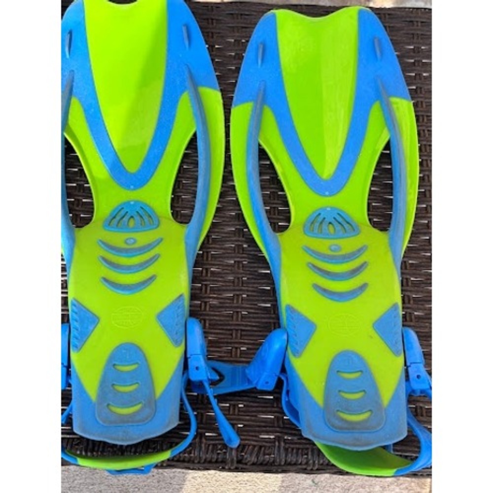 U.S. Divers Snorkeling Swim Fins Blue Green Size Large w/ Mesh Bag - Picture 4 of 8